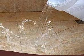 丹寨漏水维修 免砸砖防水材料该如何施工